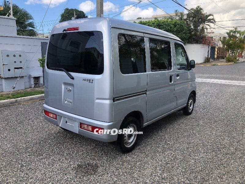 Daihatsu Hijet 2017 Furgoneta Compacta