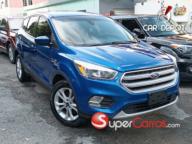 Ford Escape Titanium modelo 2017 SUV