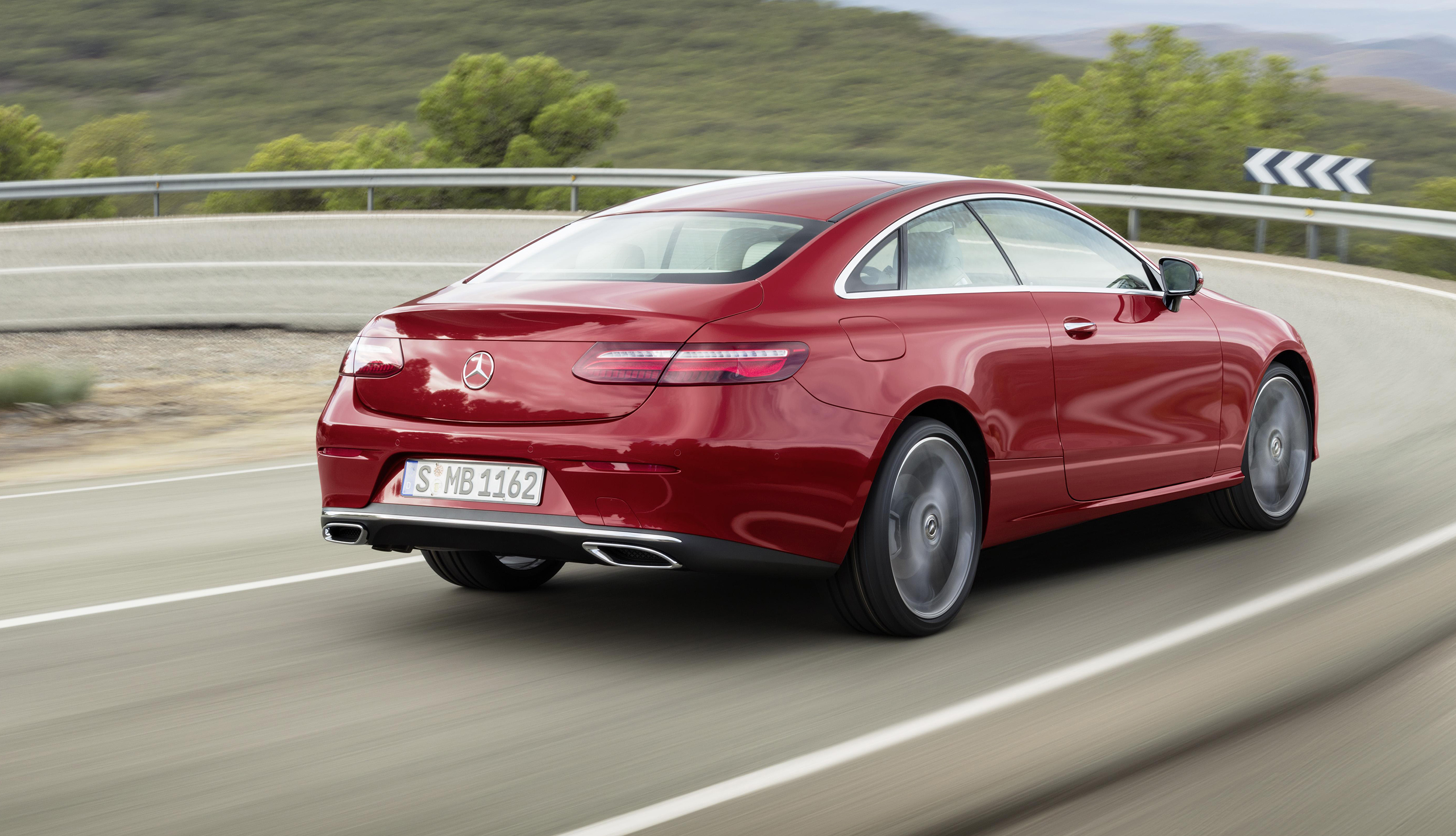 Mercedes-Benz Clase E 300 Modelo 2017 Sedán en República Dominicana