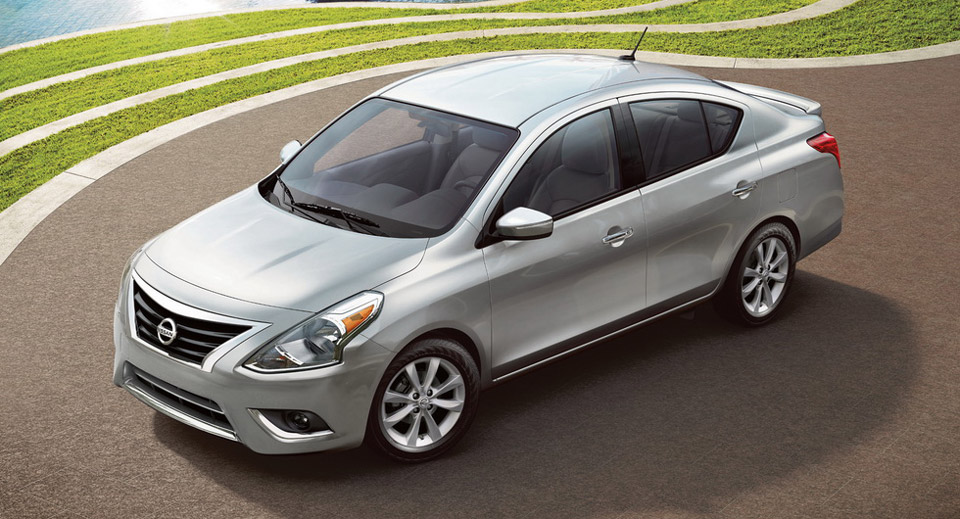 Nissan Versa modelo 2017 sedán en República Dominicana