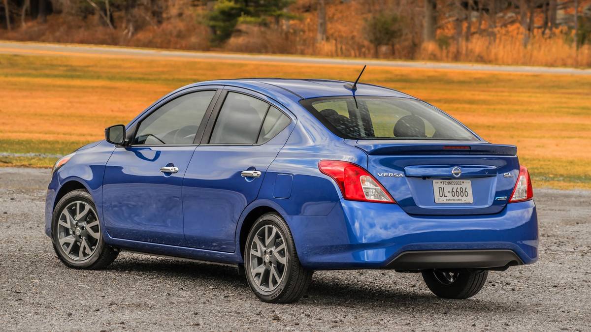 Nissan Versa modelo 2017 sedán en República Dominicana