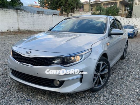Kia K5 2017 Sedán en República Dominicana