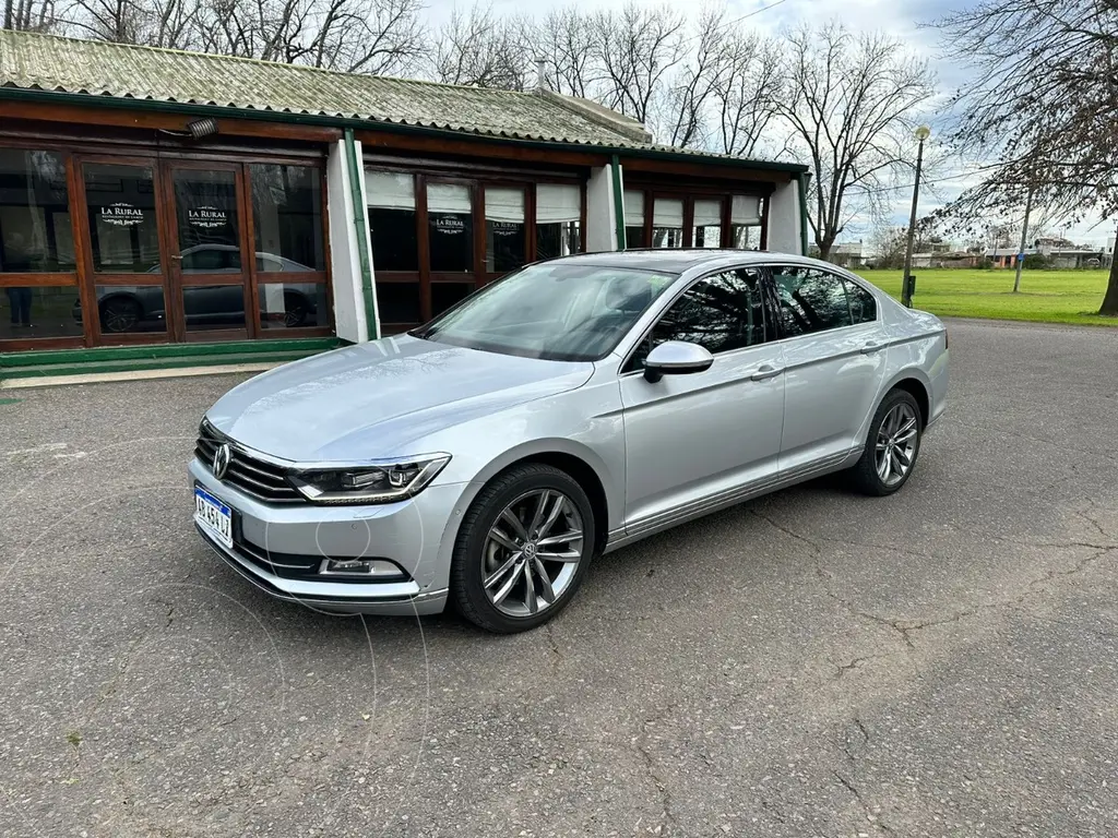 Volkswagen Passat 2017 sedán