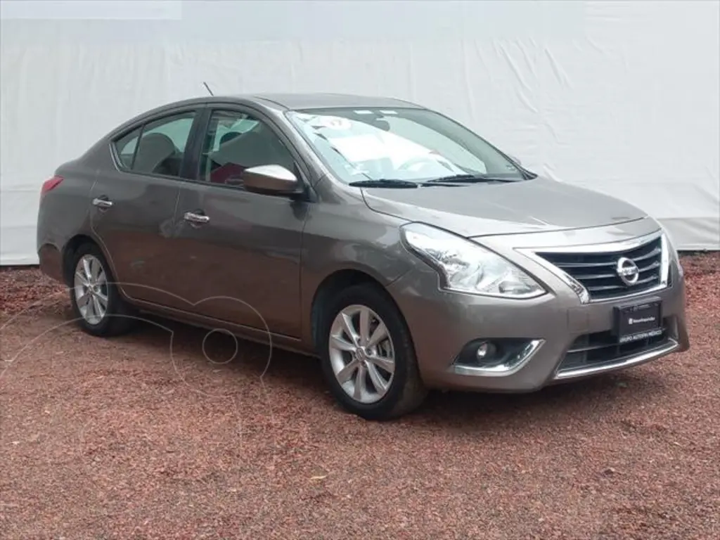 Nissan Versa Note SV 2017 vehículo compacto en República Dominicana