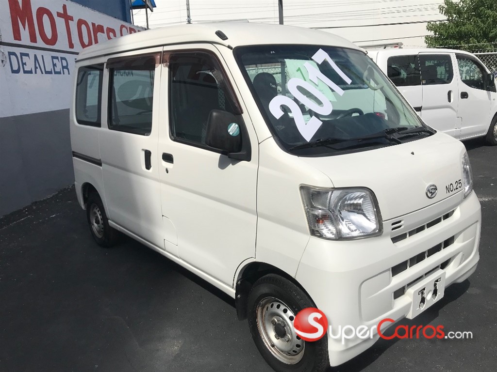 Daihatsu Hijet 2017 Minivan