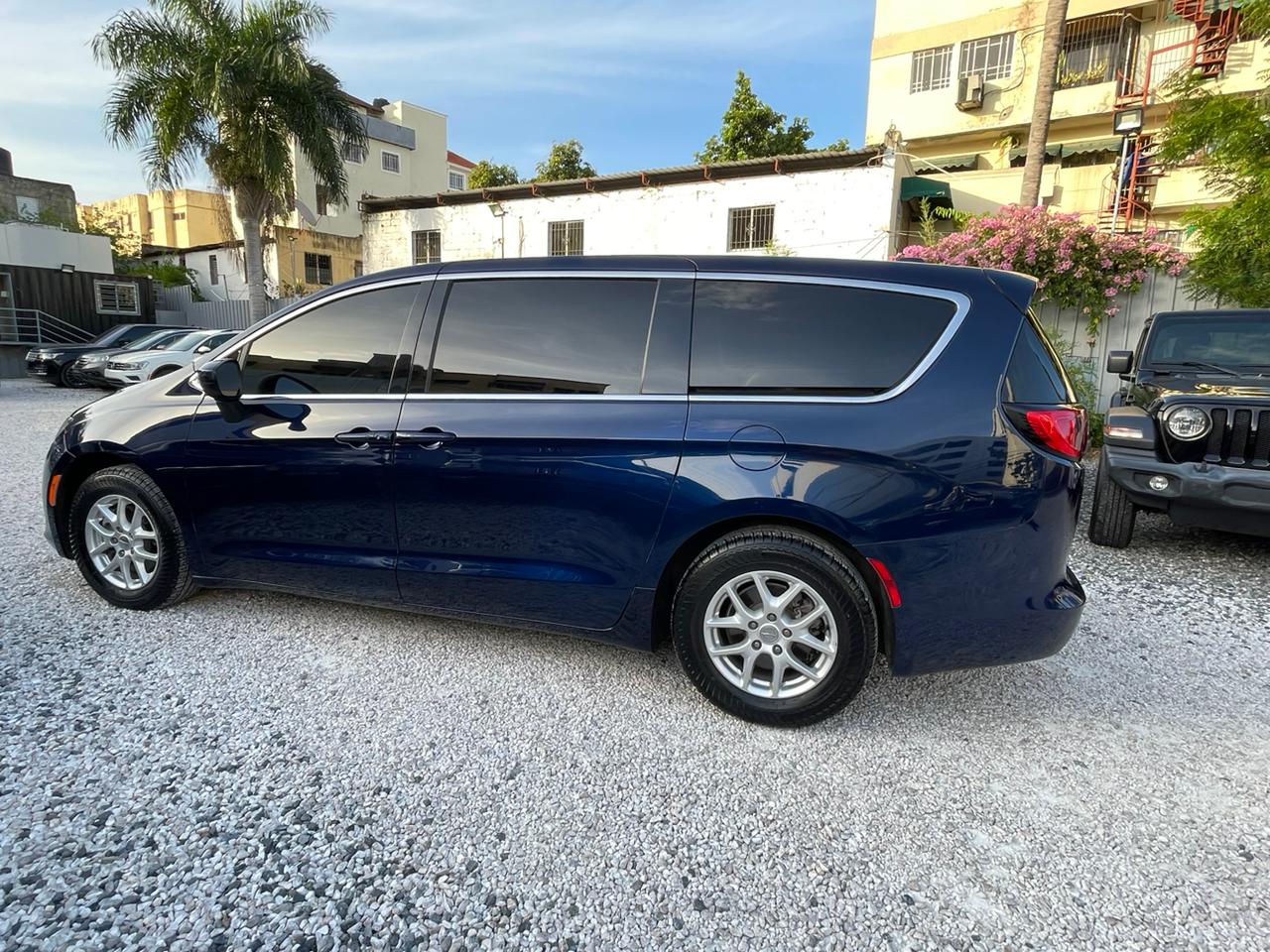 Chrysler Pacifica Touring 2017 Minivan en República Dominicana