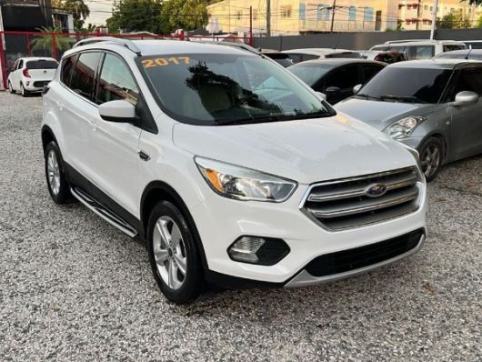 Ford Escape SE modelo 2017 en República Dominicana