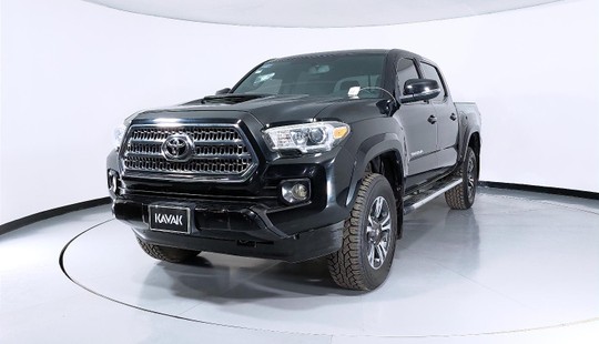 Toyota Tacoma SR5 Modelo 2017 Camioneta