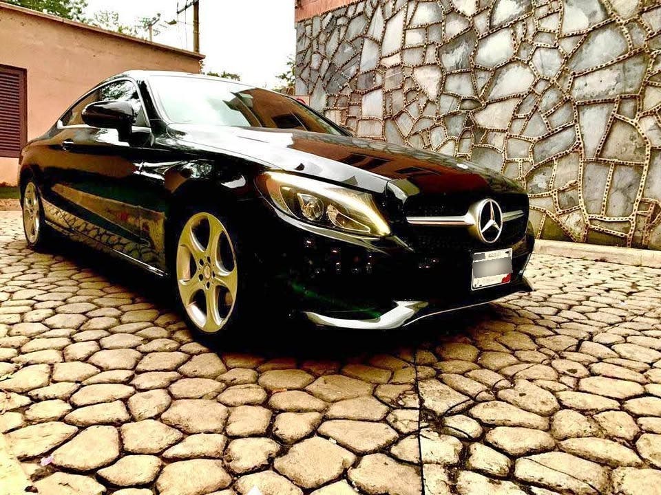 Mercedes-Benz Clase C 250 Modelo 2017 Sedán en República Dominicana