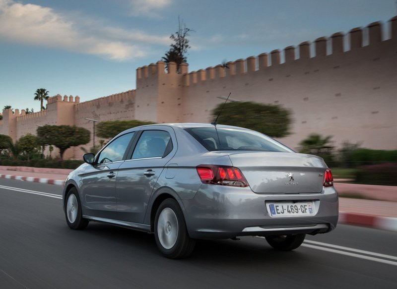Peugeot 301 Modelo 2017 Automóvil