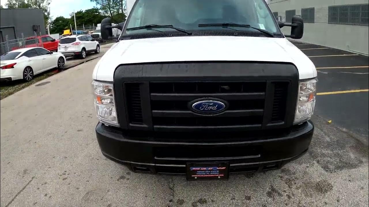 Ford E-350 Van 2018