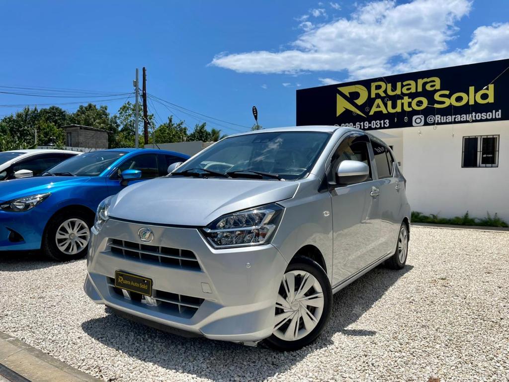 Daihatsu Mira 2018 vehículo compacto en República Dominicana