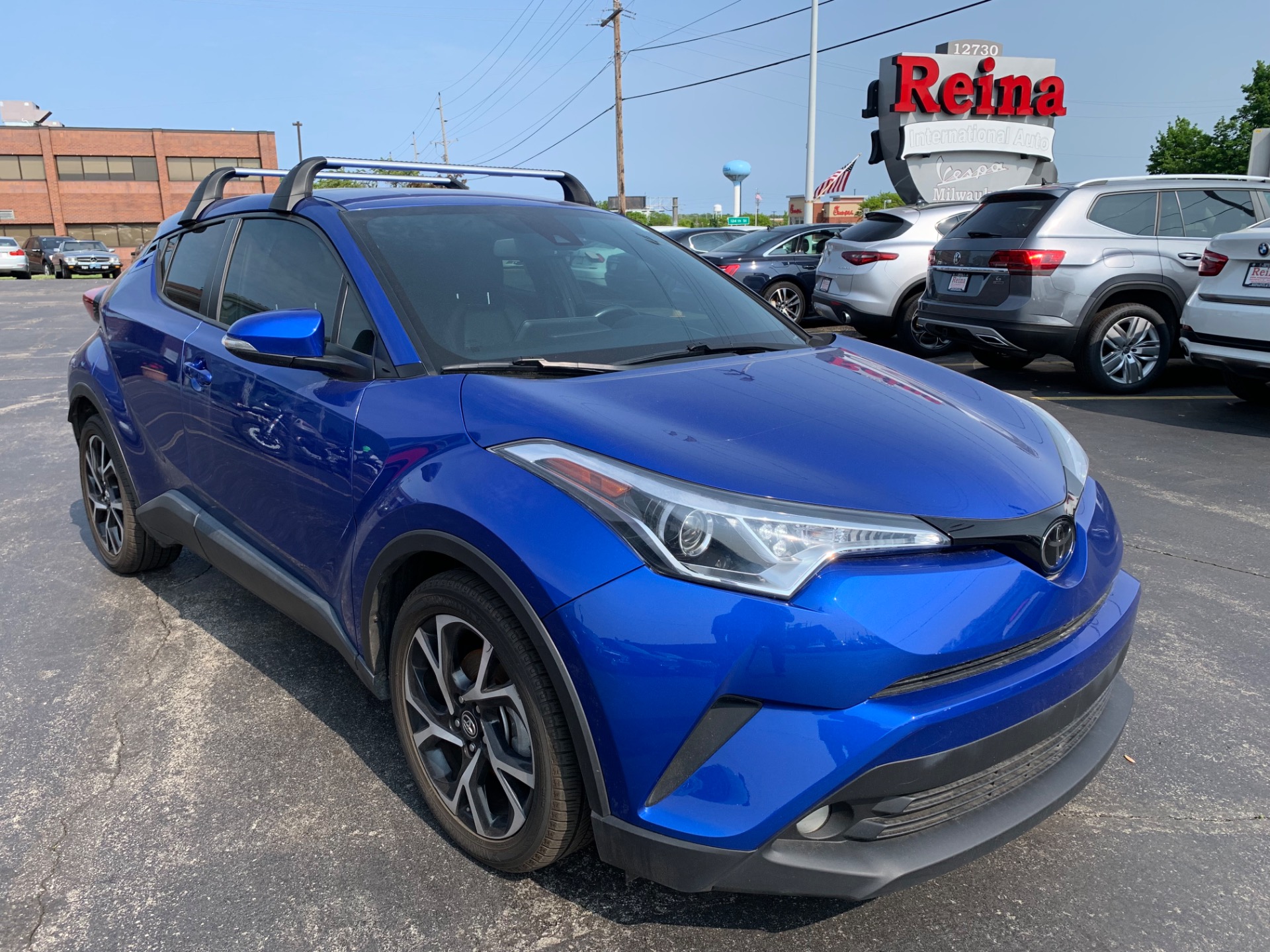 Toyota C-HR XLE 2018 SUV