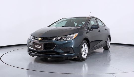 Chevrolet Cruze LT Hatchback 2018
