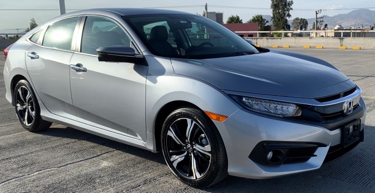Honda Civic Touring 2018 Sedán en República Dominicana
