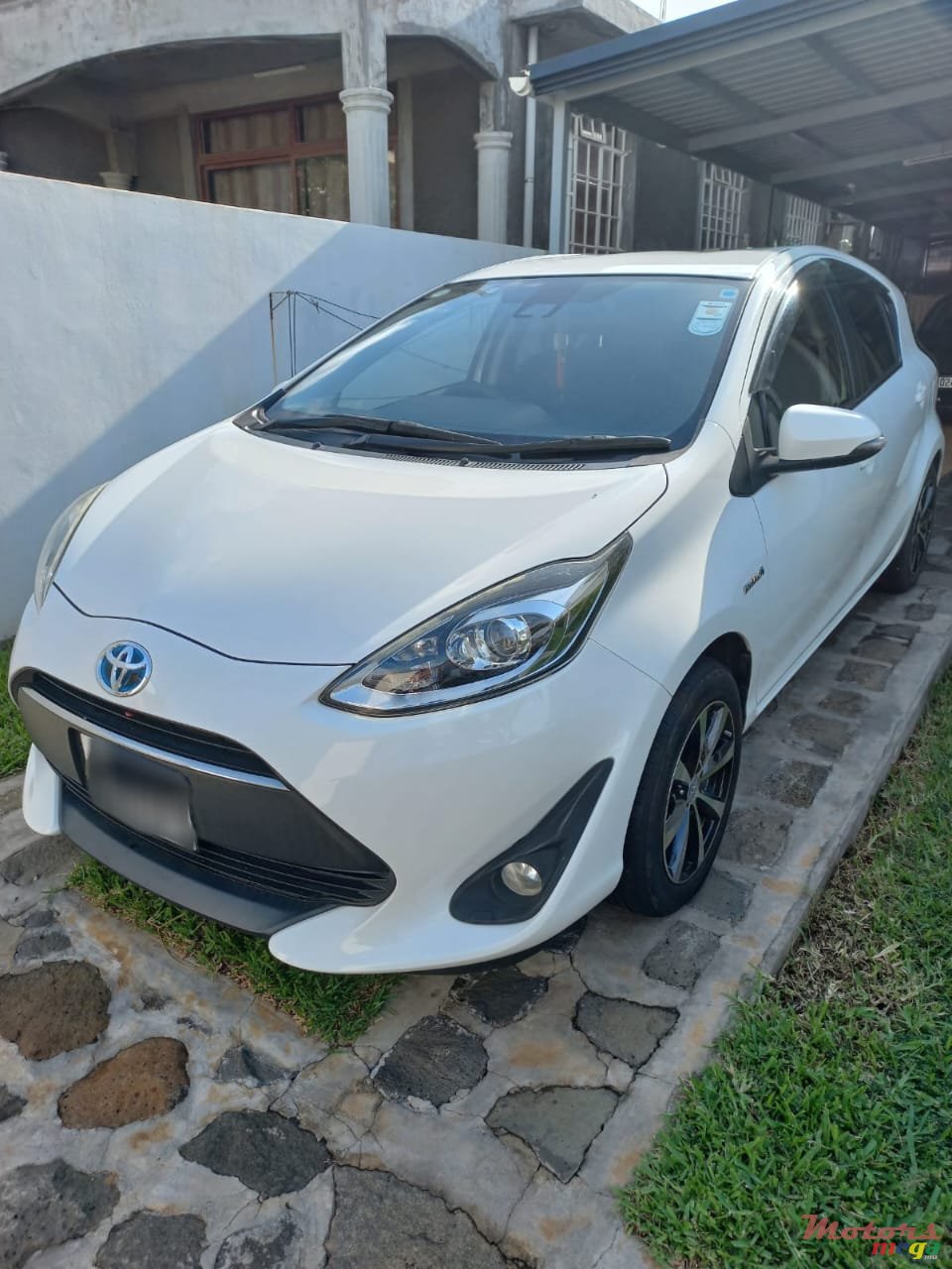 Toyota Aqua 2018 Vehículo Compacto Híbrido en República Dominicana