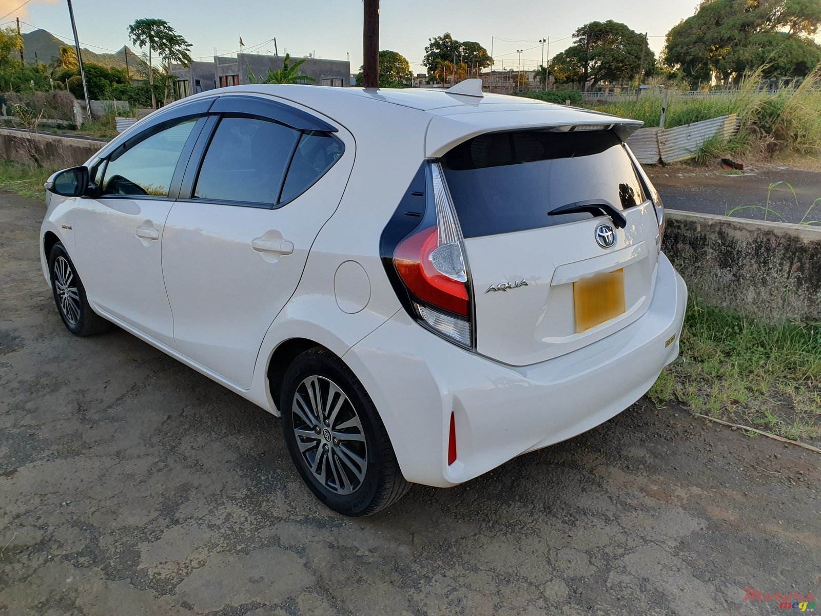 Toyota Aqua 2018 Vehículo Compacto Híbrido en República Dominicana