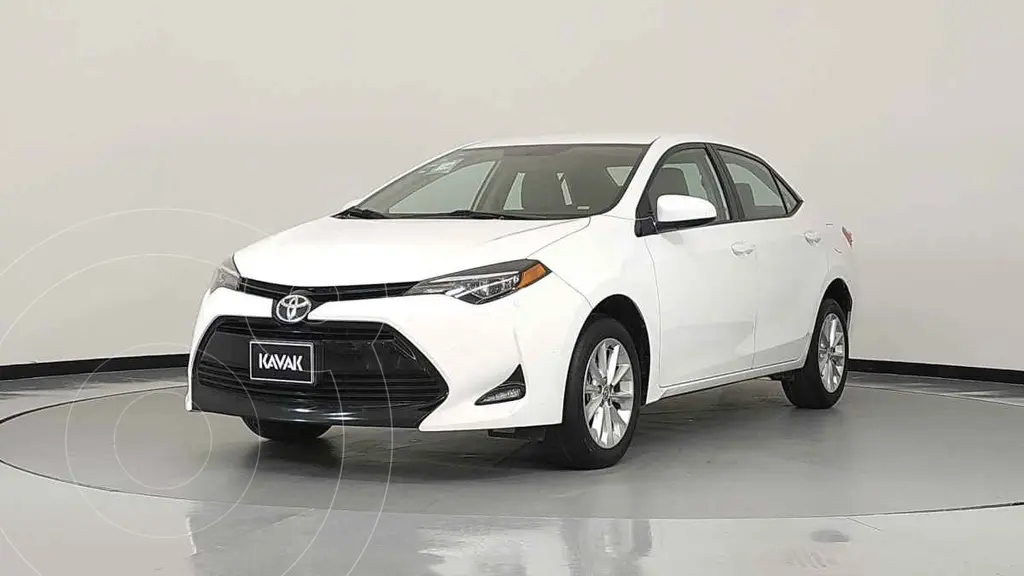 Toyota Corolla SE 2018 Sedán
