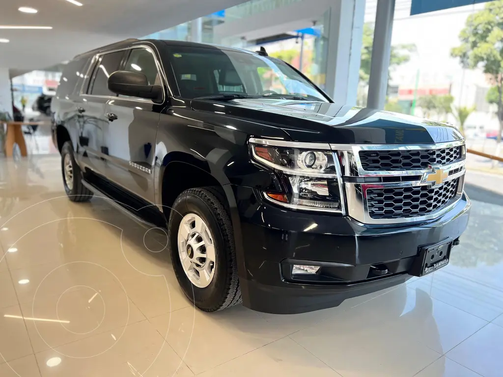 Chevrolet Suburban 2018 SUV