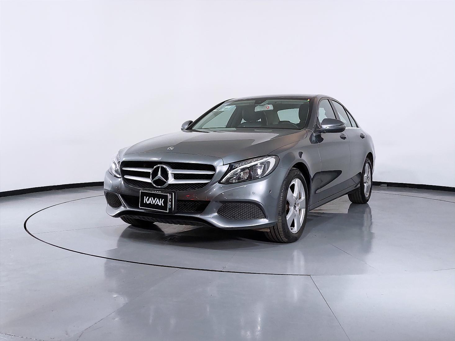 Mercedes-Benz Clase C 350 Modelo 2018 Sedán en República Dominicana