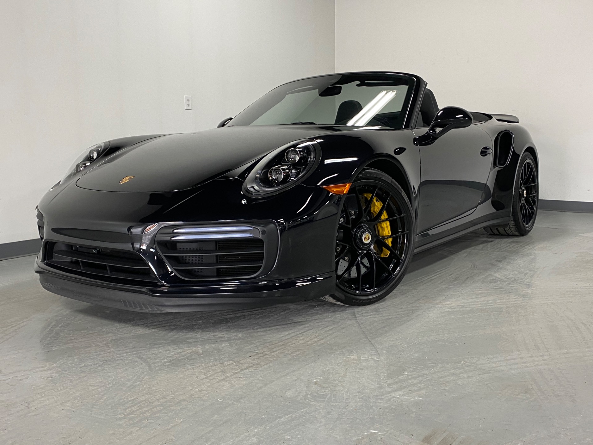 Porsche 911 Turbo modelo 2018 coche deportivo en República Dominicana