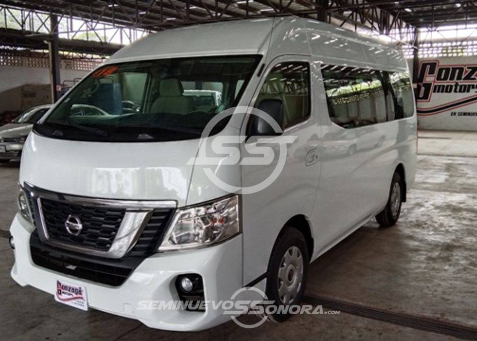 Nissan Urvan Cargo 2018 furgoneta comercial en República Dominicana