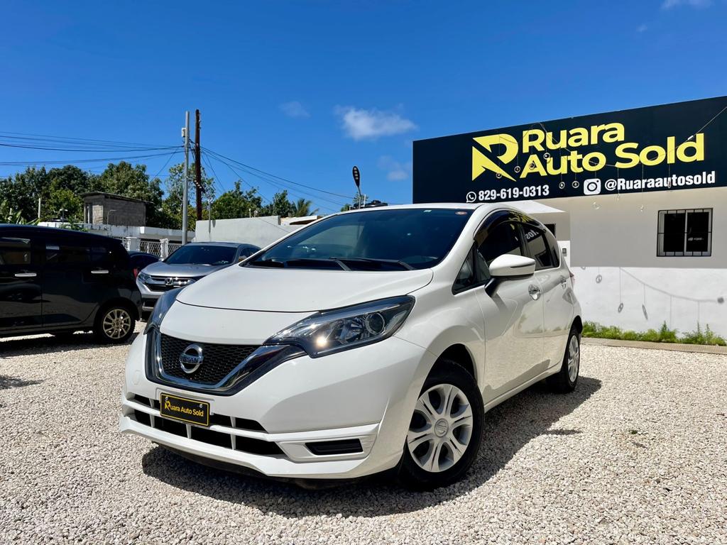 Nissan Note 2018 vehículo compacto