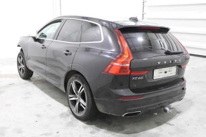 Volvo XC60 R Design modelo 2018 SUV