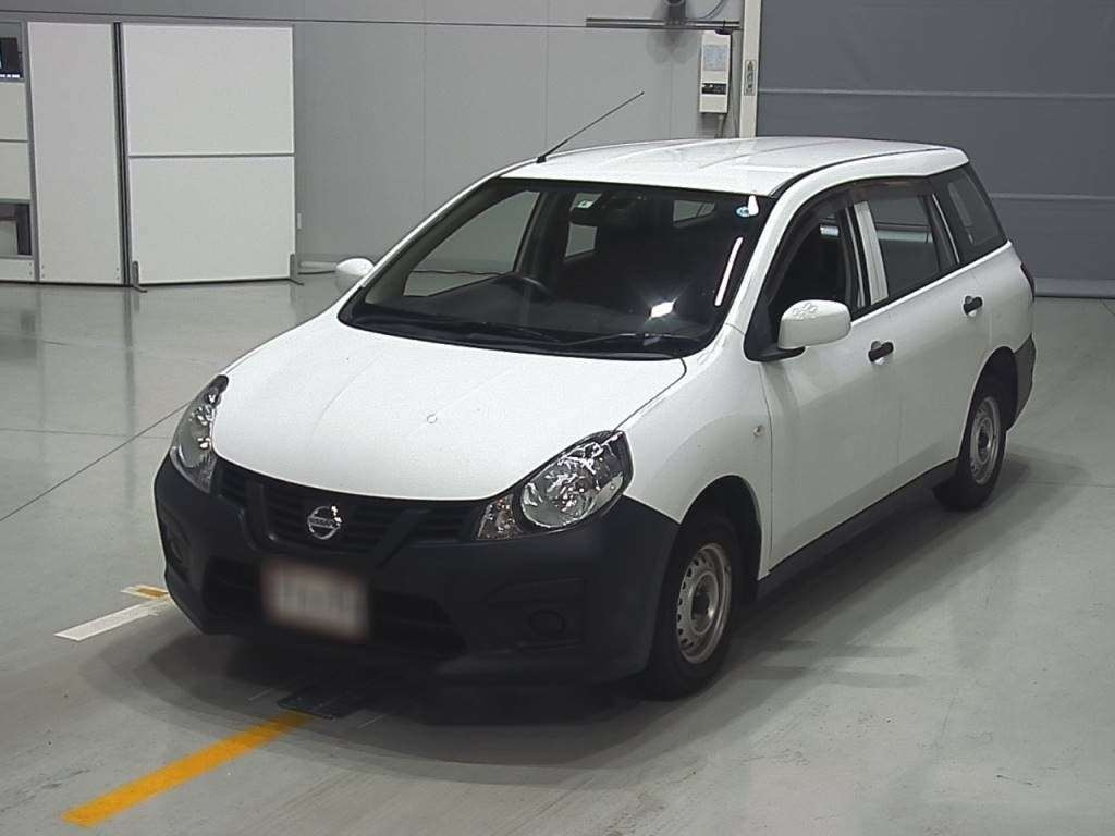 Nissan NV 150 modelo 2018 furgoneta comercial