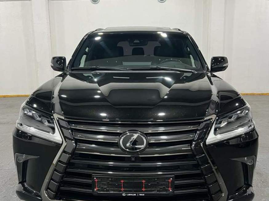 Lexus LX 570 2018 SUV de lujo