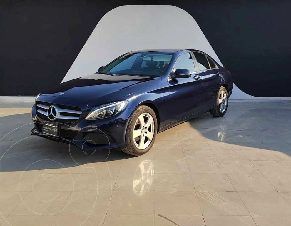 Mercedes-Benz CLA 180 Modelo 2018 Sedan en República Dominicana