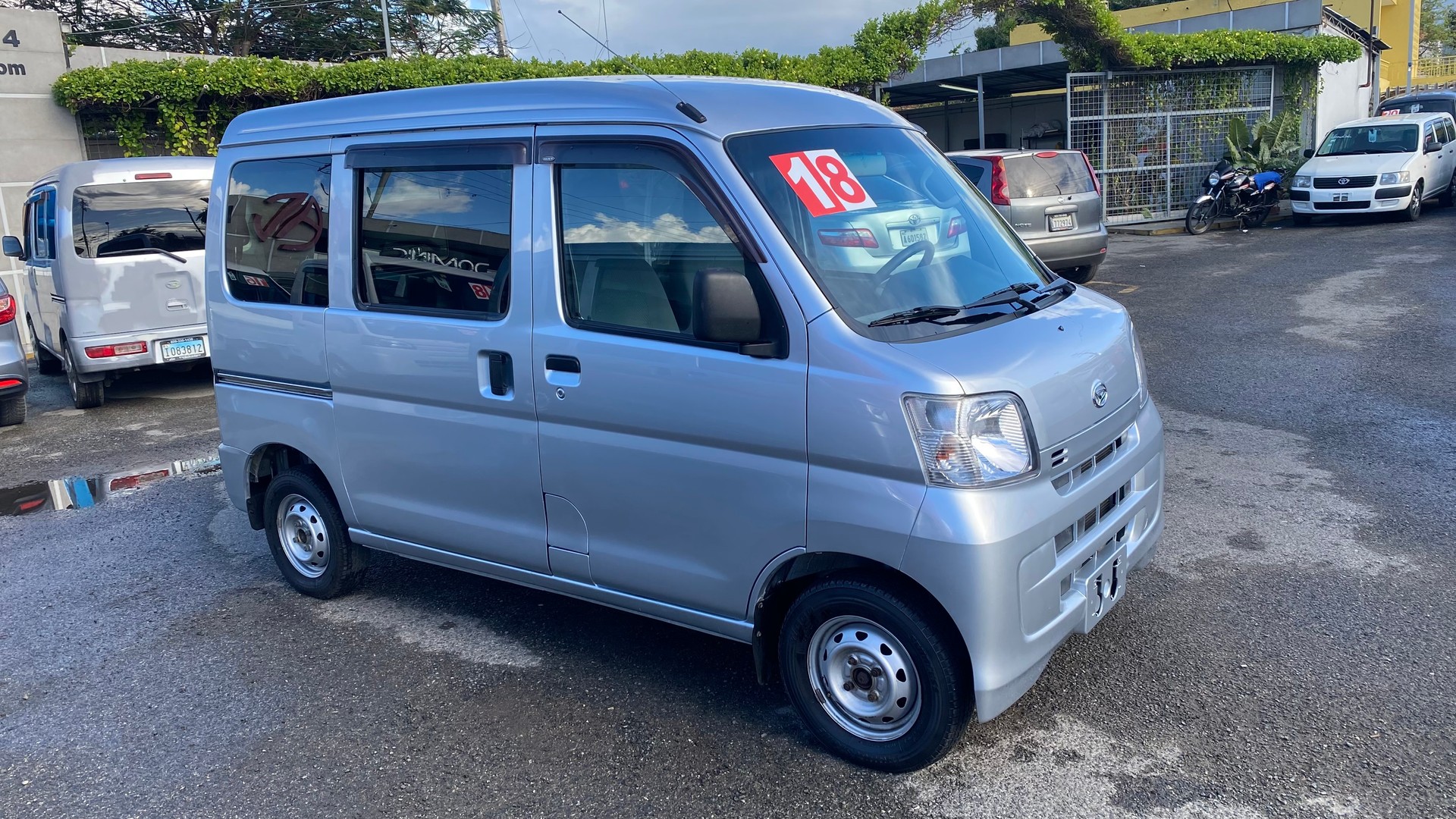 Daihatsu Hijet Modelo 2018 Furgoneta Compacta