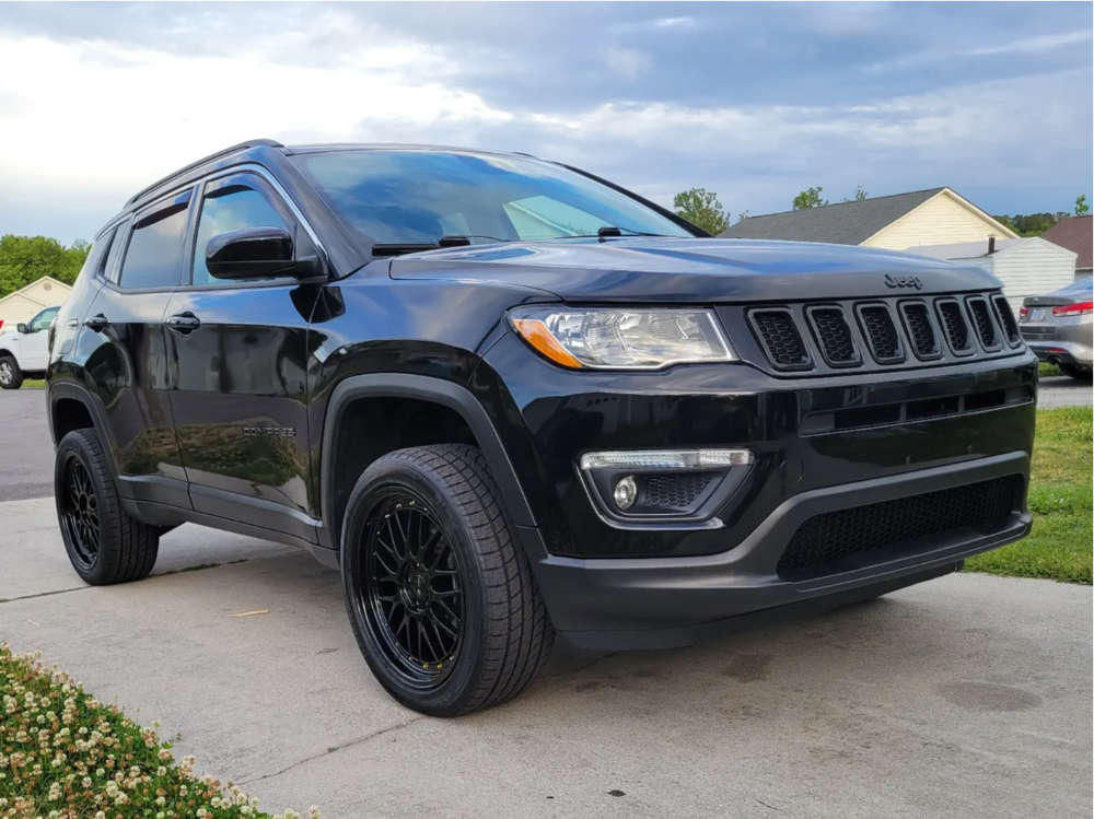 Jeep Compass Latitude 2018 vehículo SUV en República Dominicana