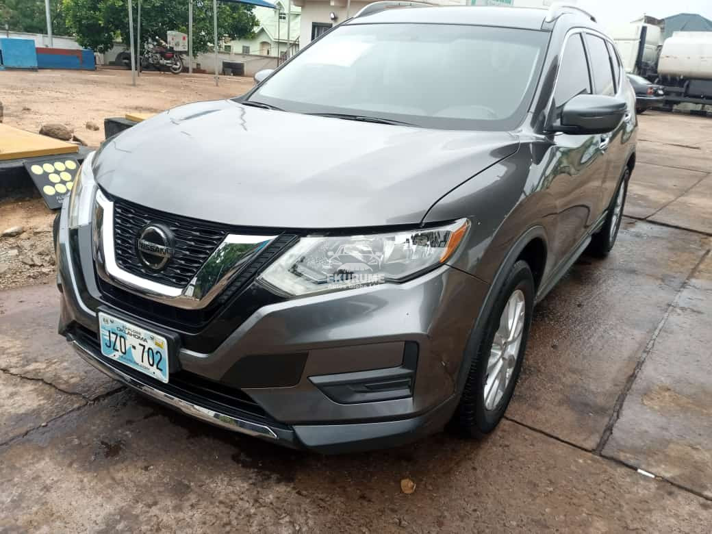 Nissan Rogue Midnight 2018 SUV