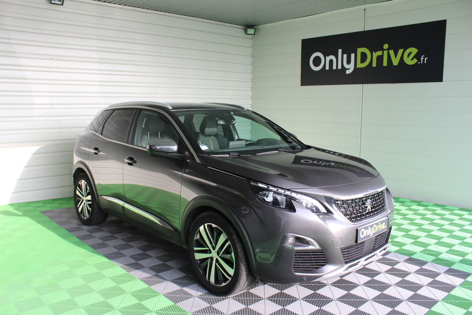 Peugeot 3008 Active modelo 2018 SUV
