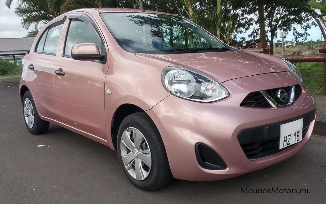 Nissan March 2018 modelo compacto