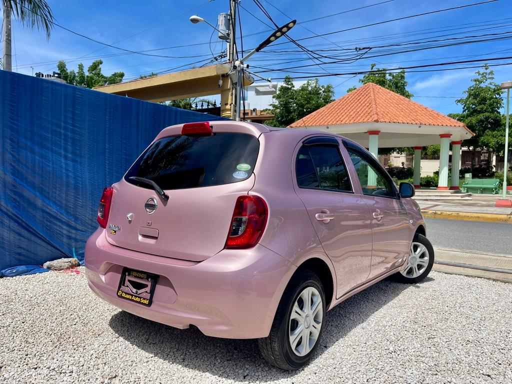Nissan March 2018 modelo compacto en República Dominicana