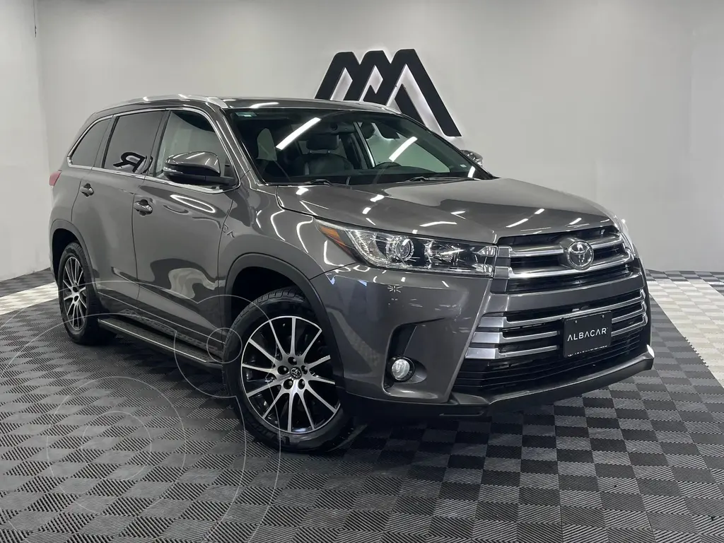 Toyota Highlander LE Plus 2018 SUV