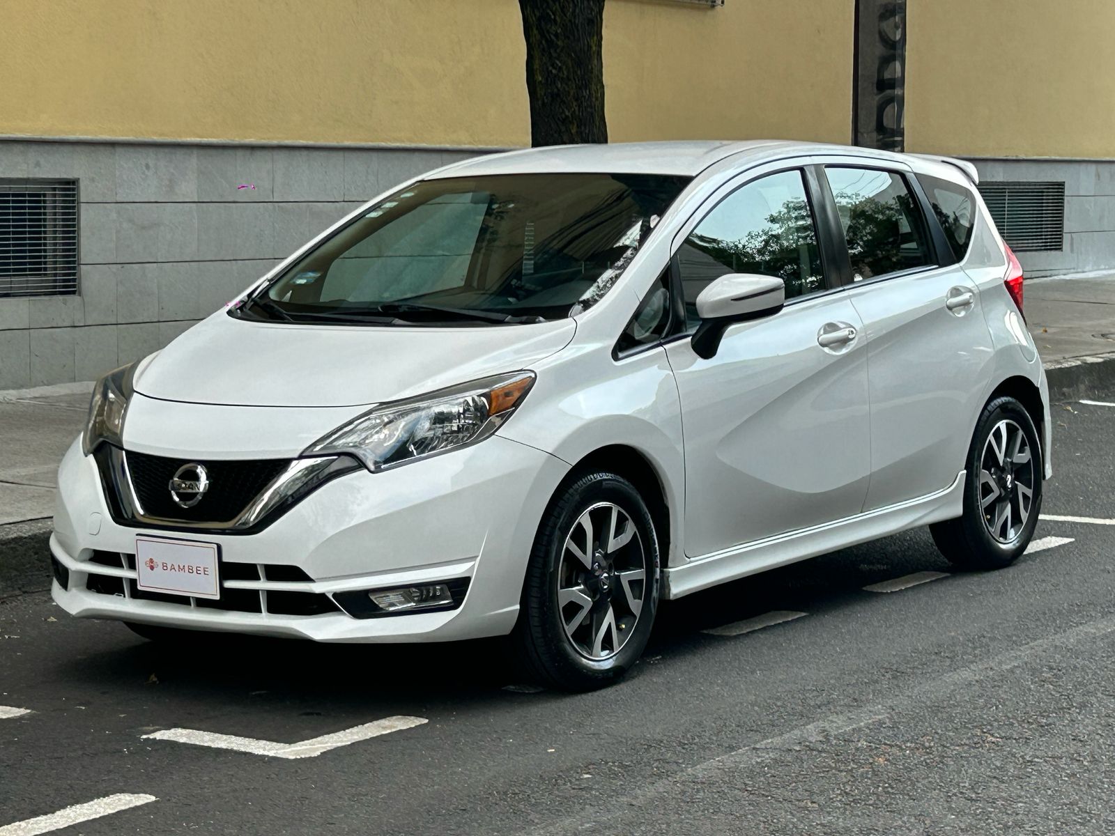 Nissan Note 2018 Hatchback Compacto en República Dominicana