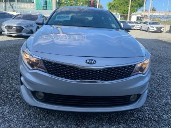 Kia K-5 2018 Sedán en República Dominicana
