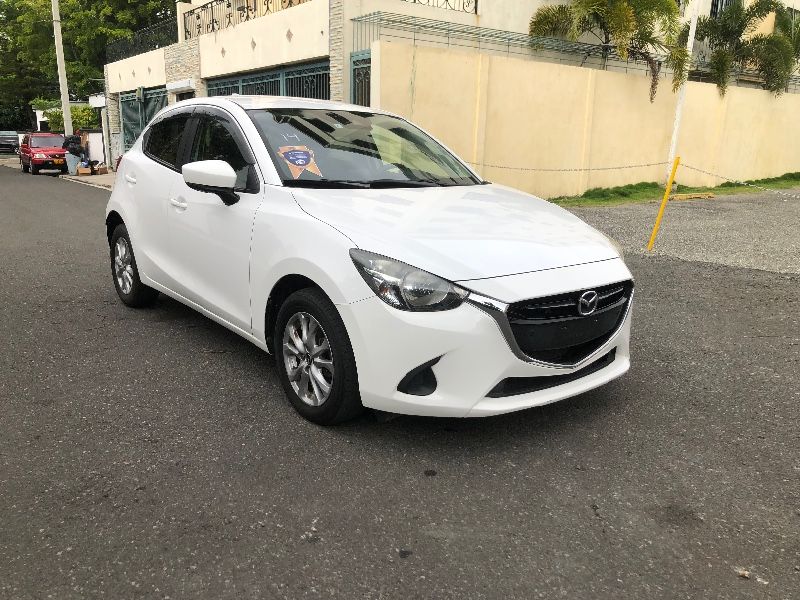Mazda Demio 2018 vehículo compacto en República Dominicana