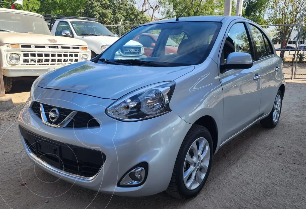 Nissan March 2018 Modelo Compacto Automóvil