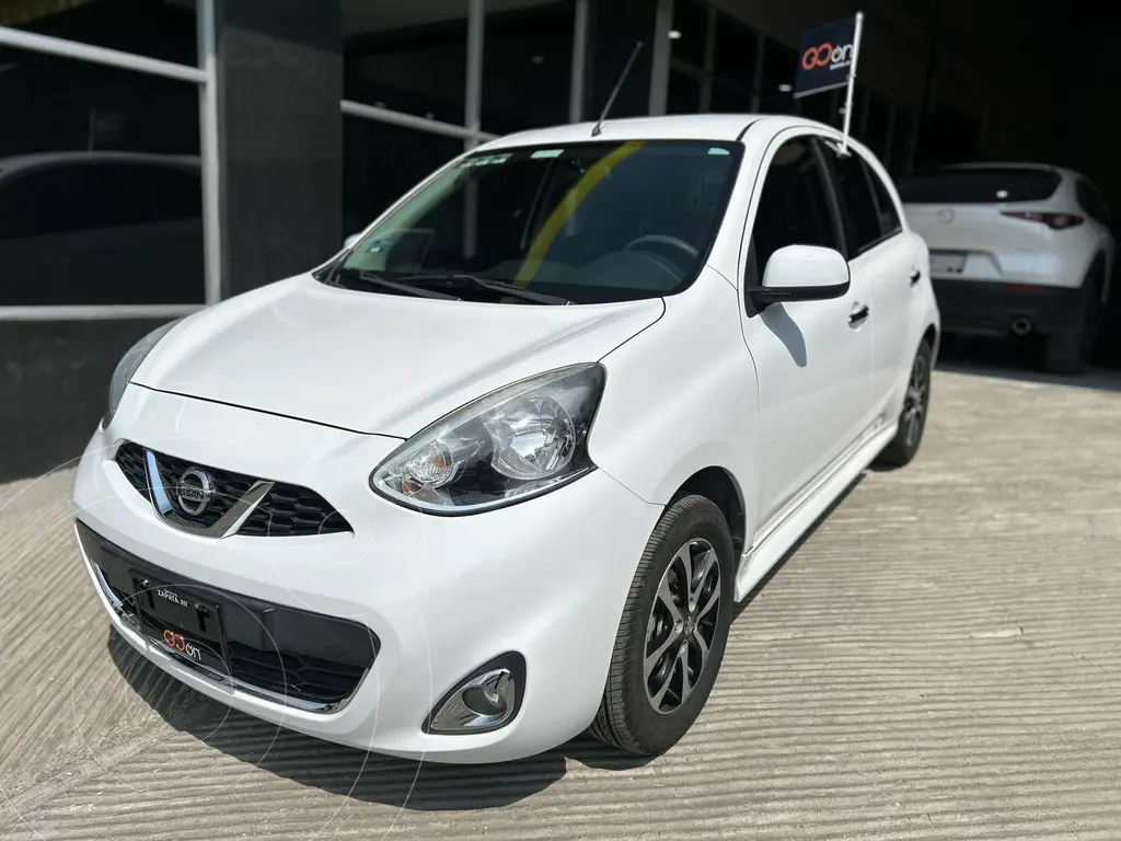 Nissan March modelo 2018 vehículo compacto en República Dominicana