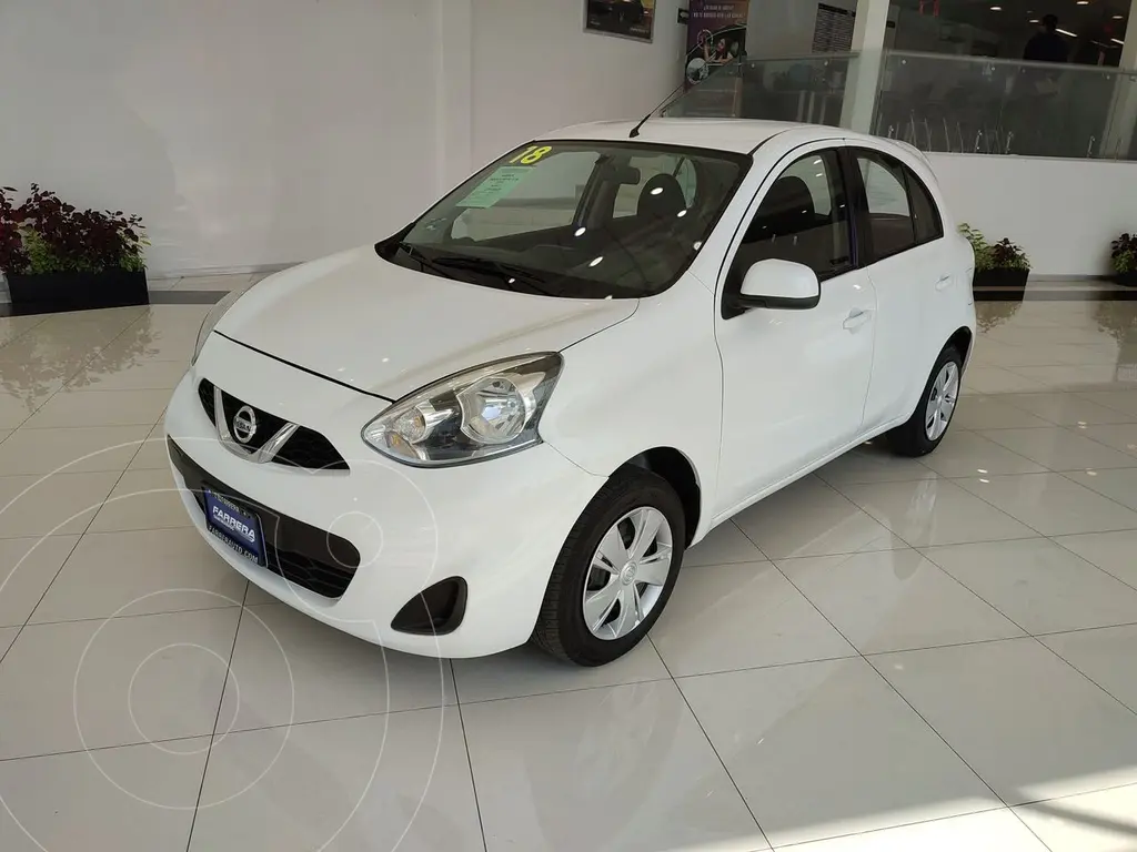 Nissan March modelo 2018 vehículo compacto en República Dominicana