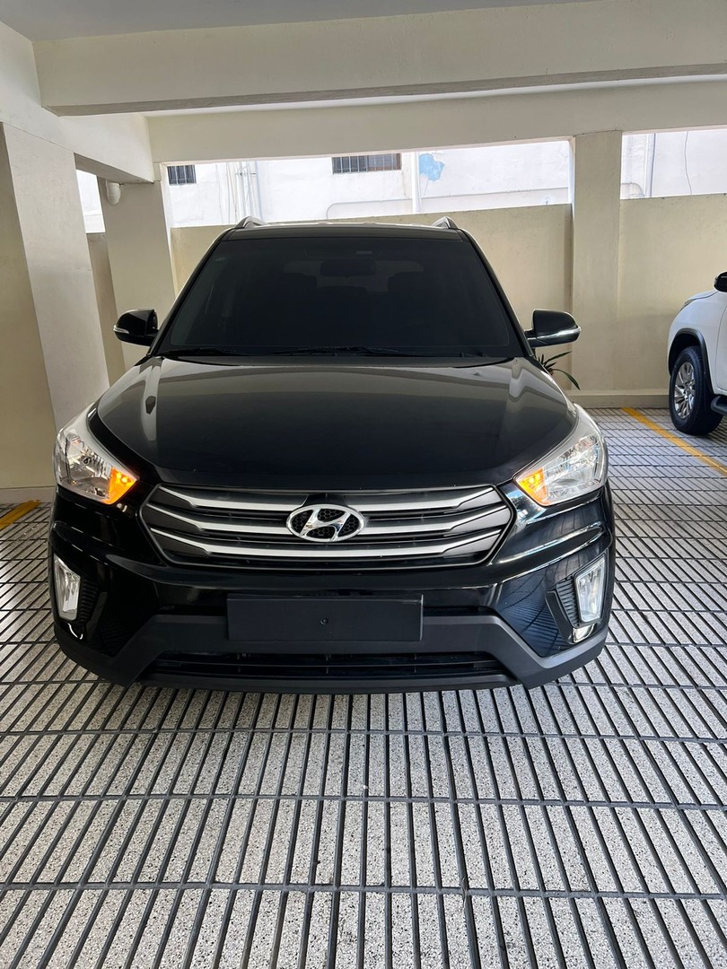 Hyundai Cantus 2018 vehículo compacto en República Dominicana