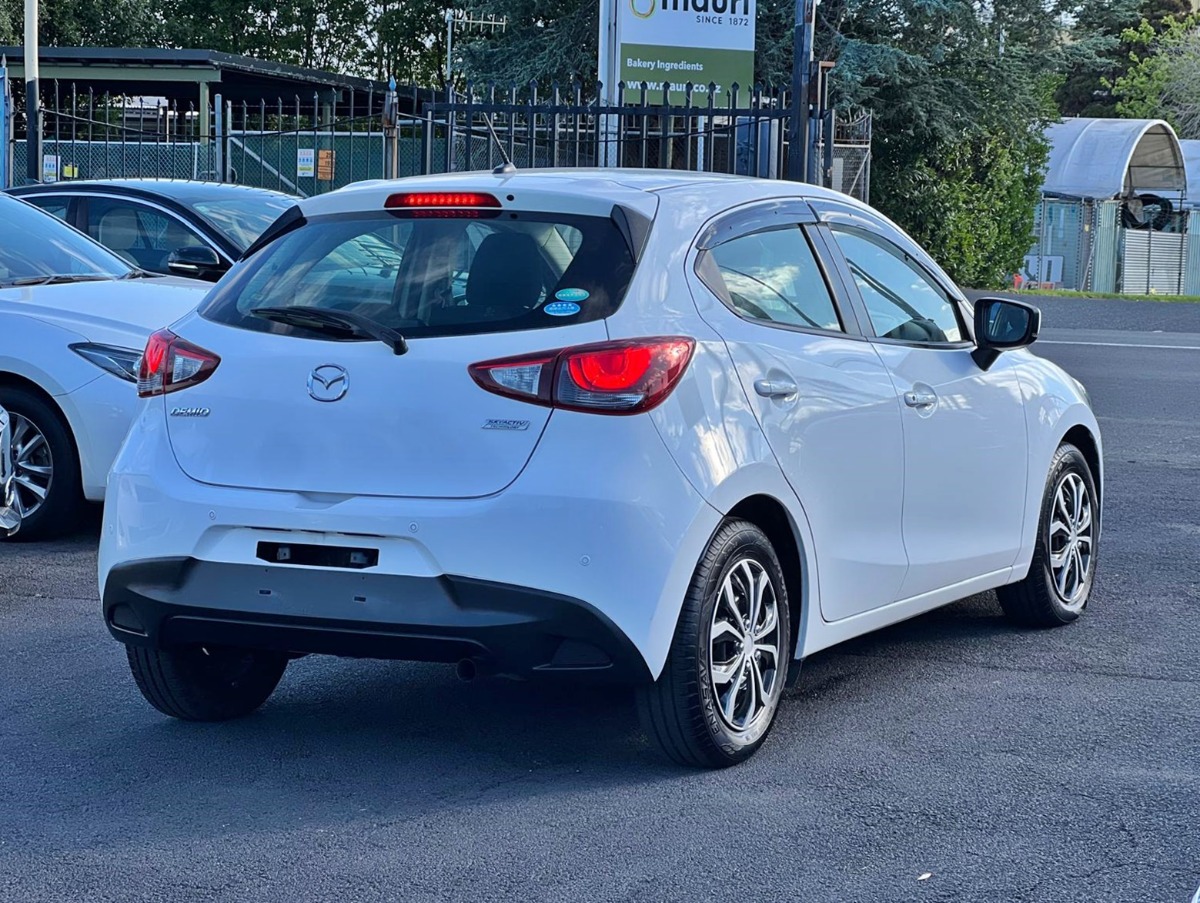 Mazda Demio 2018 vehículo compacto en República Dominicana