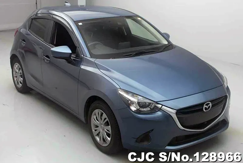 Mazda Demio 2019 modelo compacto