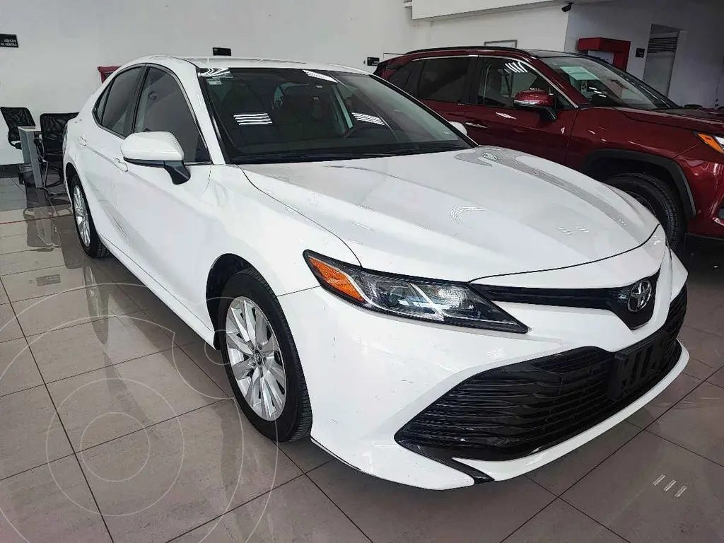 Toyota Camry LE 2019 Sedán en República Dominicana