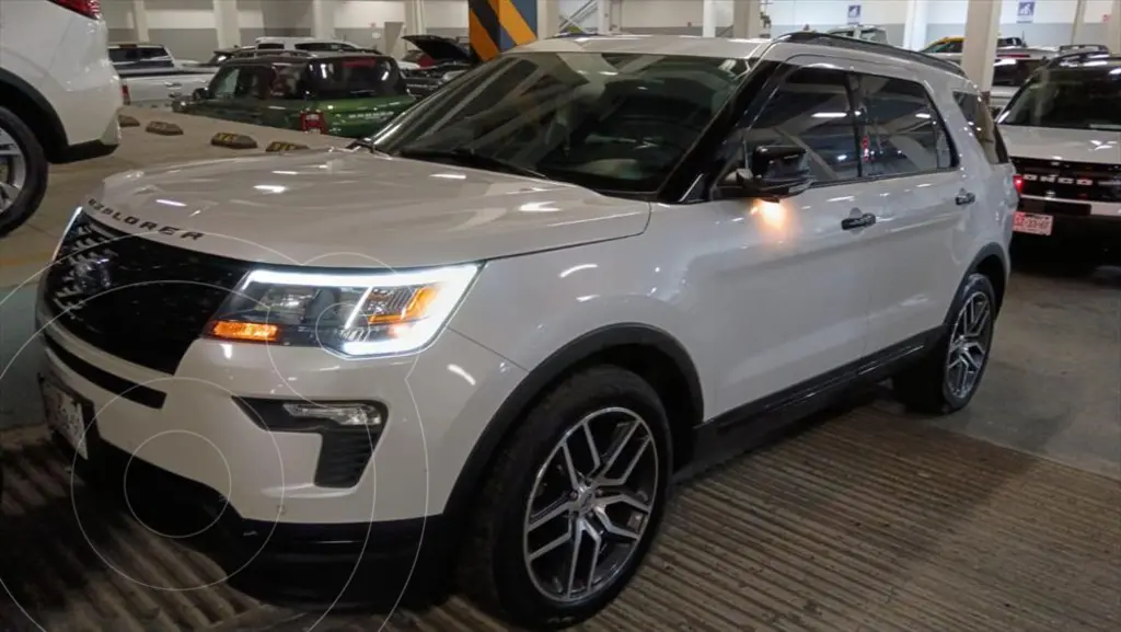 Ford Explorer XLT 4WD modelo 2019 en República Dominicana