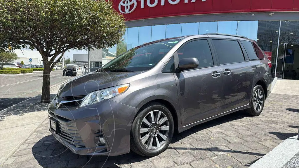 Toyota Sienna XLE 2019 Minivan en República Dominicana